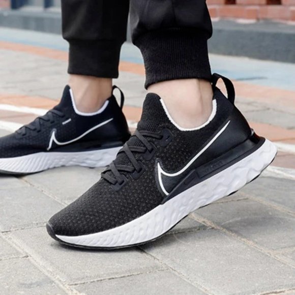 Nike React Infinity Run Flyknit CD4371-002 Black White Running Shoes Mens NEW main image 5